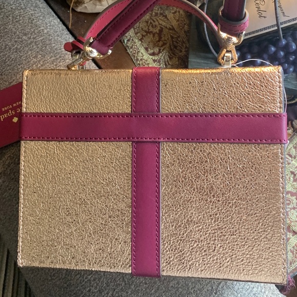 Authentic KATE SPADE Leather gift wrap magnetic snap Crosby/Satchel - Picture 16 of 16